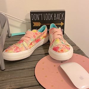 3/30 Tie-dye blowfish shoes